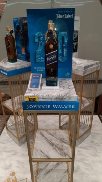 Aplicação de material POP DIAGEO