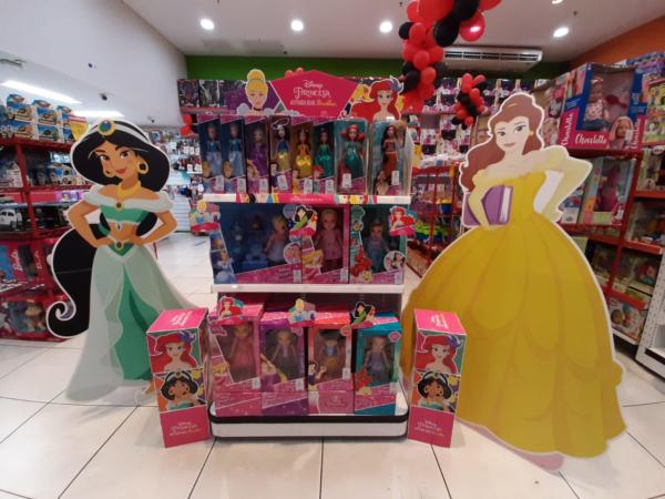 Aplicação de Material Promocional Disney